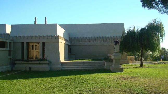A view of Hollyhock House.