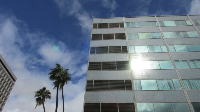 Pkr Ctr 90 Side Glare