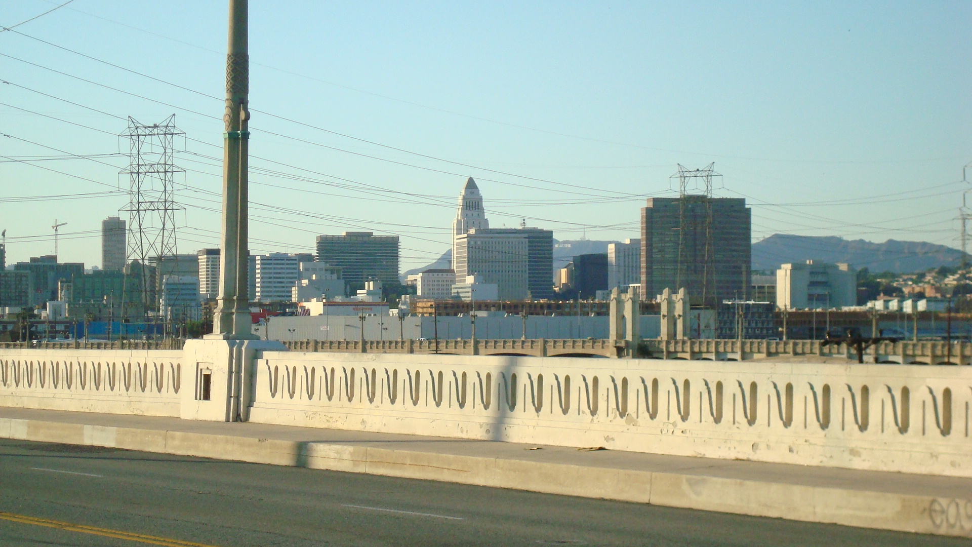 B6 1310 17 View Side Dntn