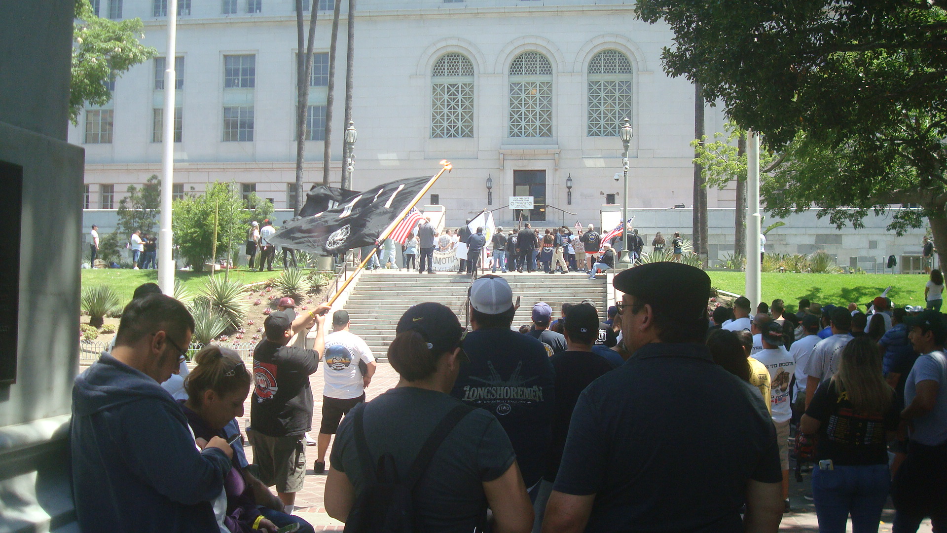 ILWU Crowd Listening