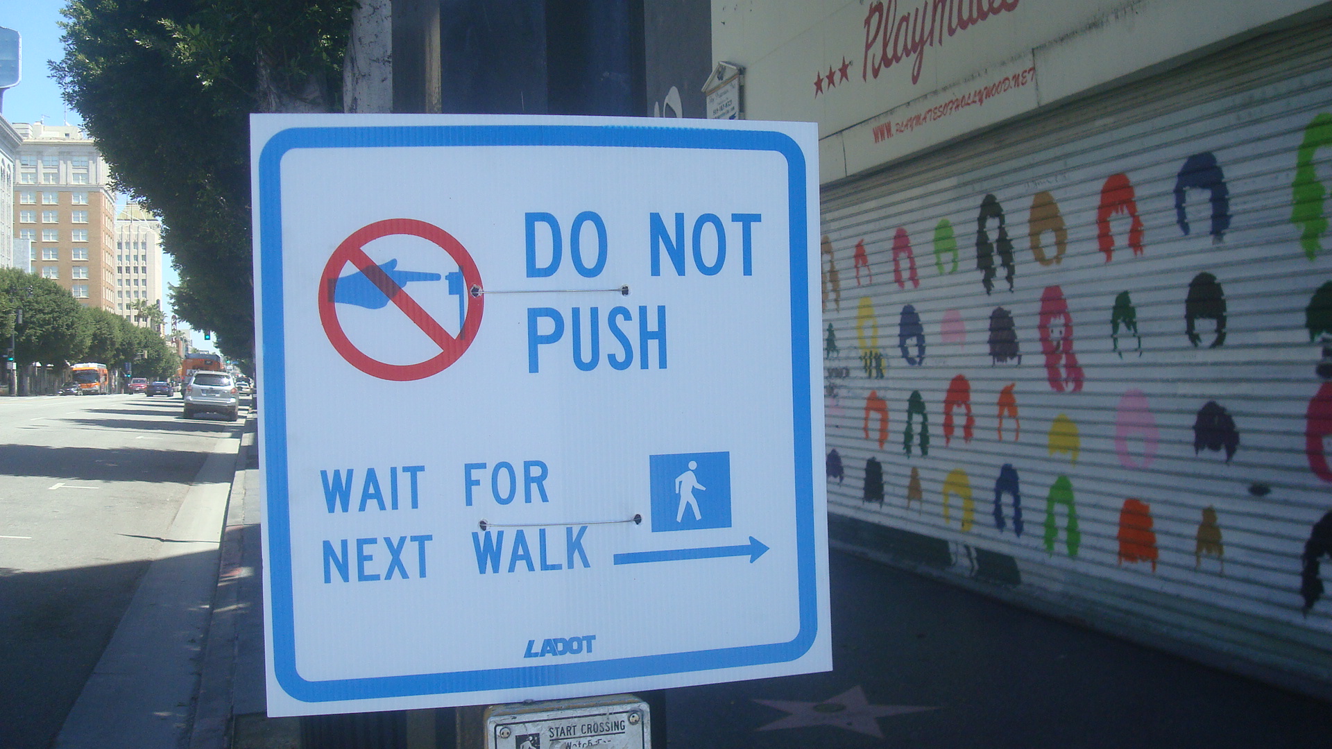 C19 Hlwd Hlwd Wilcox Signal Sign