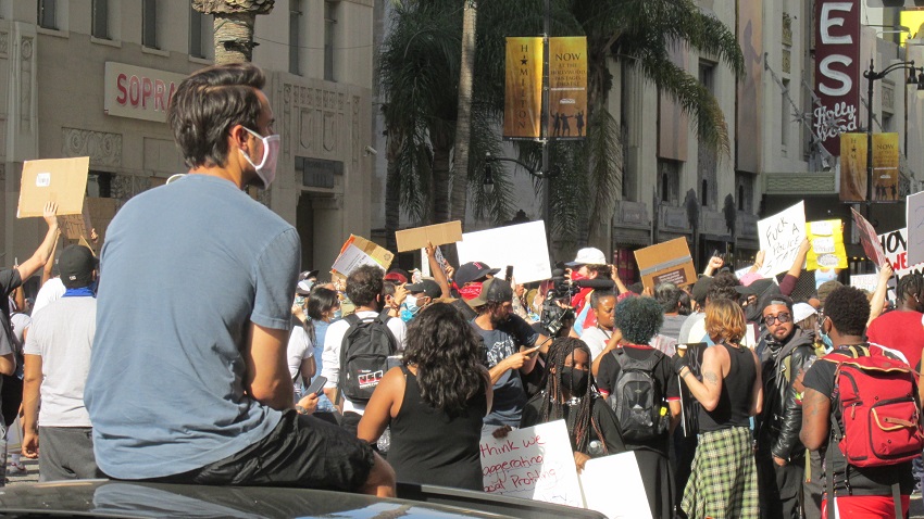 Hlwd Protest GF 05 Guy Car SM